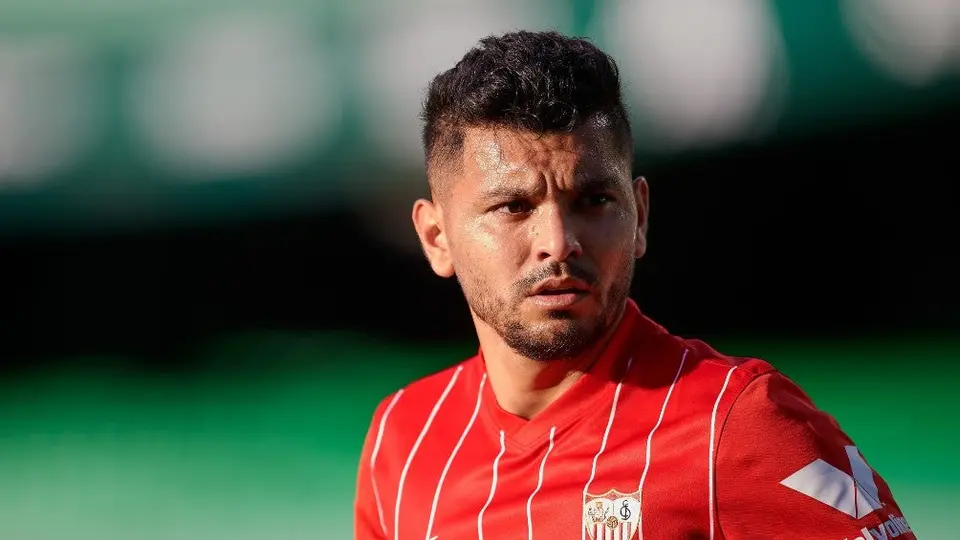 Jesús ‘Tecatito’ Corona reapareció en entrenamiento de Sevilla