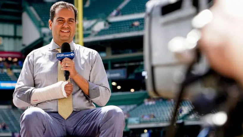 Conductor de los Dodgers sufrió fracturas tras lanzarse de un tobogán en transmisión