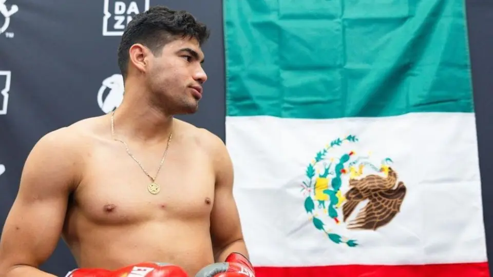 Zurdo Ramírez: 'Cuando le gane a Bivol, Canelo tendrá que pelear conmigo'