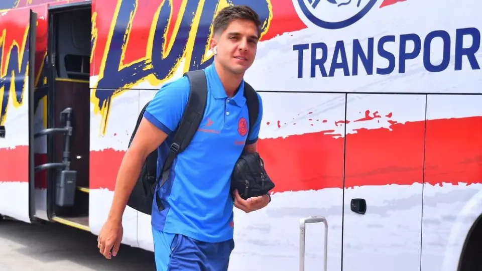 Atlético San Luis: Mujer lanzó piropo a Rodrigo González durante una entrevista