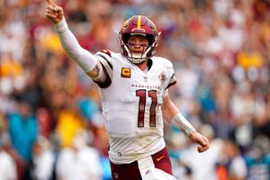 NFL: Carson Wentz lideró la victoria de los Commanders en el arranque de temporada