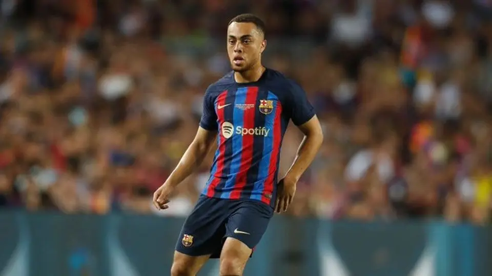 Barcelona: Sergiño Dest dejará a los Blaugranas para jugar en el Milan