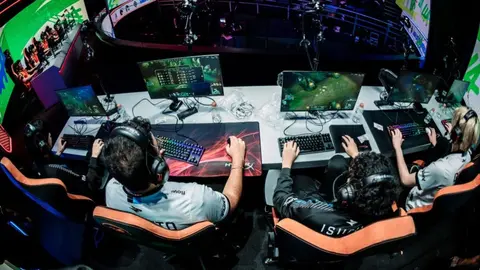 LLA: Se suspendió la jornada por supuestos contagios de Covid-19 en los equipos