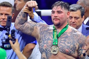 Andy Ruiz le responde a JC Chávez: 'Esperaría apoyo, no insultos'