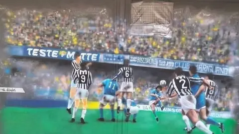 Maradona: 'Gol Imposible' del Pelusa a la Juventus, inmortalizado en mural en Napoli