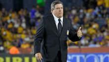 Piojo Herrera: Pese a estar contemplado en TUDN para Qatar 2022, Telemundo lo anunció