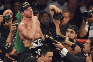 Canelo lanzó mensaje contra Golovkin: ‘Soy más peligroso en este momento’