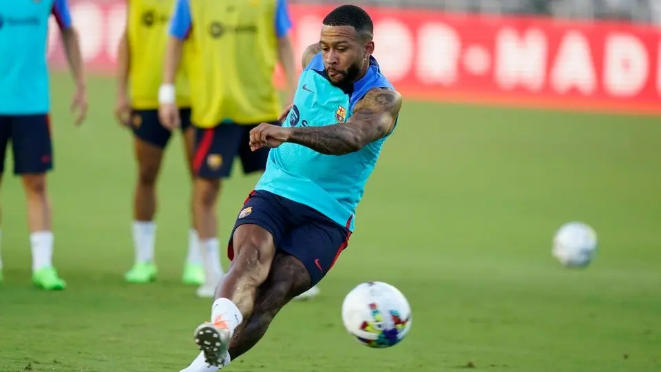 Barcelona: Memphis Depay, en la mira del Manchester United