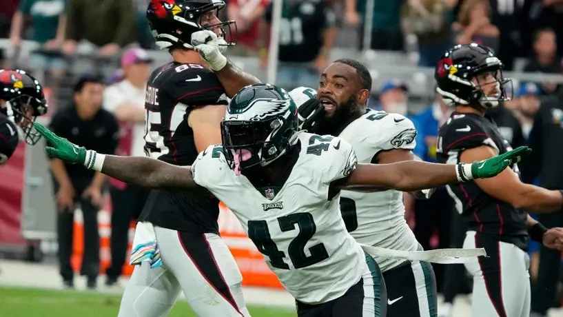 NFL: Eagles mantiene invicto tras sufrido triunfo ante Cardinals