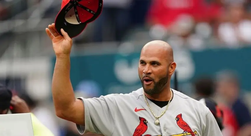 Albert Pujols, tercer lugar en extrabases en la historia de las Grandes Ligas
