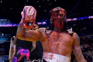 Triplemania XXX: Pentagón Jr. venció y desenmascaró a Villano IV