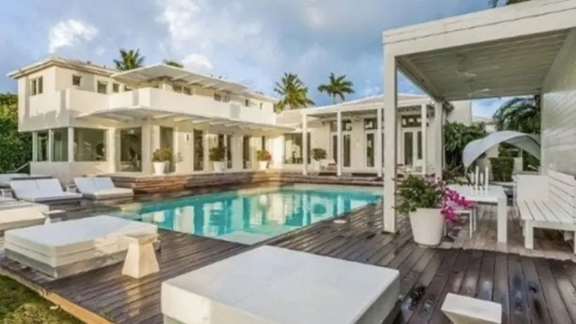 Piqué y Shakira ponen a la venta su lujosa mansión de Barcelona