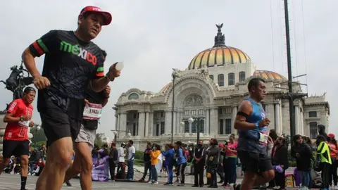 Maratón de la Ciudad de México: Repartió más de un millón de pesos entre ganadores