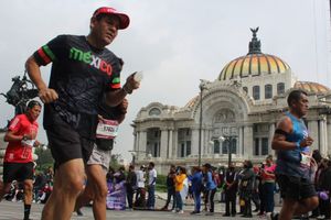Maratón de la Ciudad de México: Repartió más de un millón de pesos entre ganadores