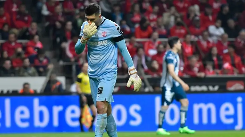 Toluca vs Pachuca: Tiago Volpi fue consolado por su familia tras goleada de Tuzos