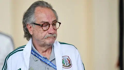 Selección Mexicana: Decio de María se iba de fiesta con los jugadores, reveló Néstor de la Torre