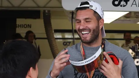 Gignac tras pasar desapercibido en el GP de México: 'Es la primera vez como turista'