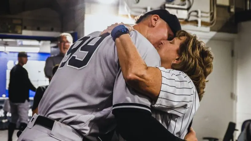 Aaron Judge le regaló la pelota de su HR 61 a su madre