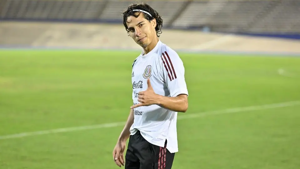 Selección Mexicana: Desequilibrio de Diego Lainez le haría ganar el puesto sobre Piojo Alvarado