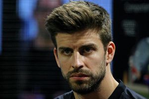 Piqué: Shakira, entre posibles artistas que aparecerán en playera del Barcelona