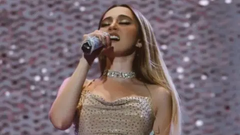 Canelo vs Golovkin: Carolina Ross interpretará el himno de México previo a combate