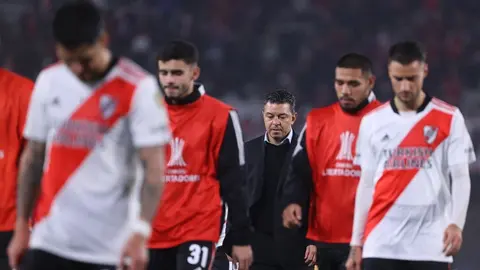 Copa Libertadores: River Plate empató sin goles ante Vélez y quedó eliminado