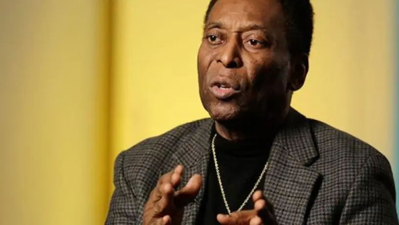 Pelé: Conmebol propone cambiar tres estrellas por corazones en su homenaje