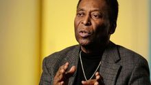 Pelé: Conmebol propone cambiar tres estrellas por corazones en su homenaje