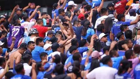 Cruz Azul: Afición dio la espalda al equipo al minuto 70 tras la goleada con América