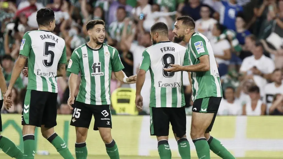 Betis: Marc Bartra se despedirá de España y se va a Turquía