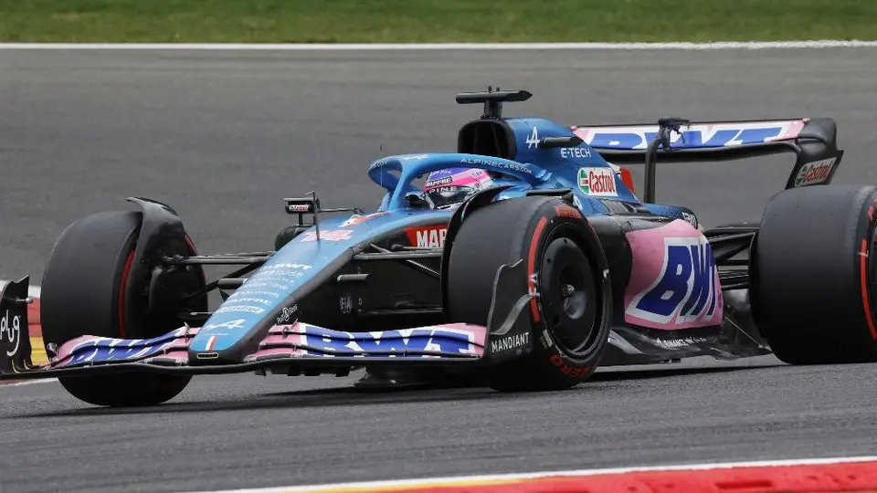 Fernando Alonso cargó contra Ferrari: "Siempre tienen estrategias extrañas"