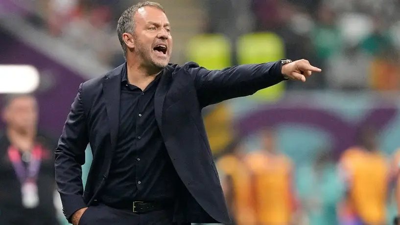 Federación Alemana ratificó a Hansi Flick como su DT a pesar del fracaso en Qatar 2022