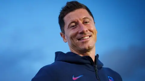 Barcelona: Oficializó a Robert Lewandowski como su nuevo refuerzo