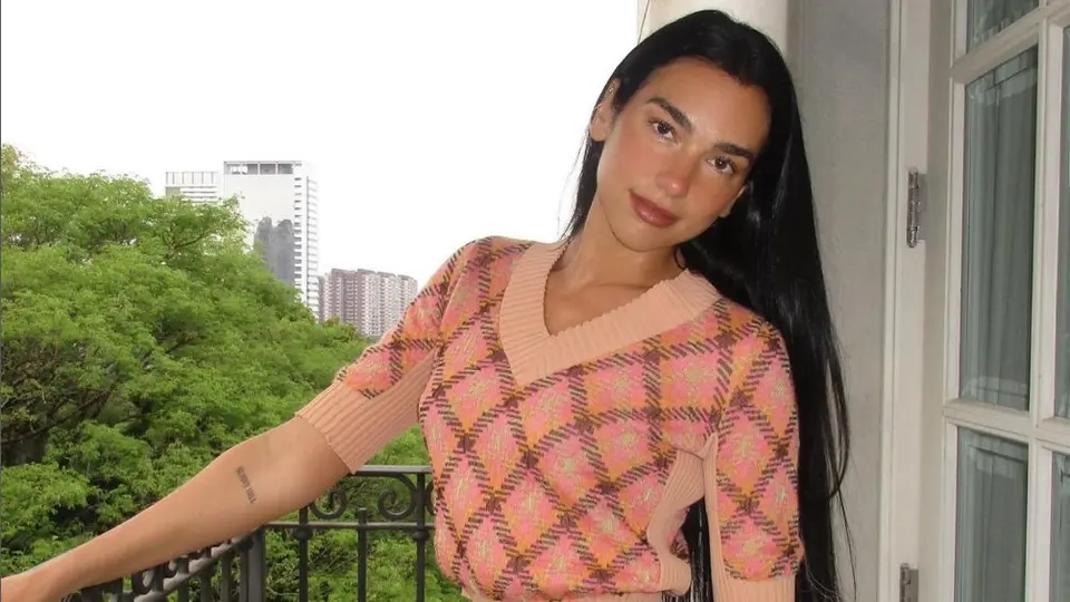 Dua Lipa: Fanáticos de la cantante en CDMX le jalaron el cabello