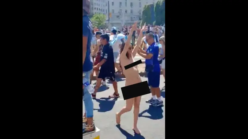 Argentina: Mujer se desnudó completamente durante las celebraciones por el Mundial