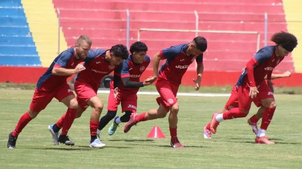 Futbol Salvadoreño fue suspendido por investigación por lavado de dinero a la FESFUT