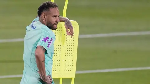 Neymar: Colocó sexta estrella de Brasil sin debutar en el Mundial de Qatar 2022