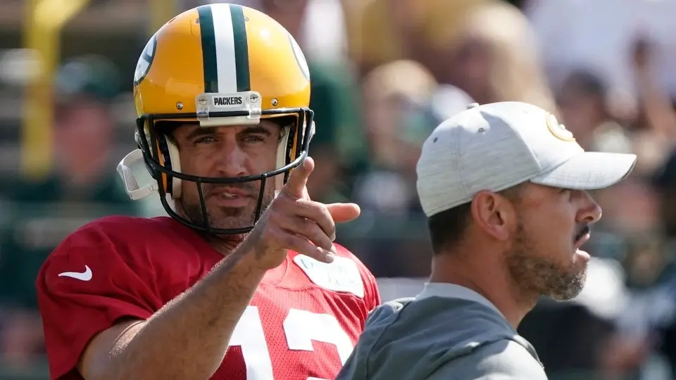 Rodgers se mostró frustrado con los jóvenes receptores: 'Deben ser más consistentes'