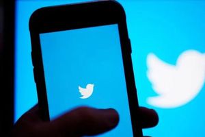 Twitter: Red social lanzó suscripción de 8 dólares al mes con marca azul