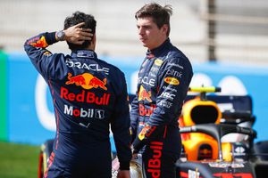 Checo Pérez: Red Bull pidió a Verstappen dejar pasar al tapatío, pero rechazó la orden