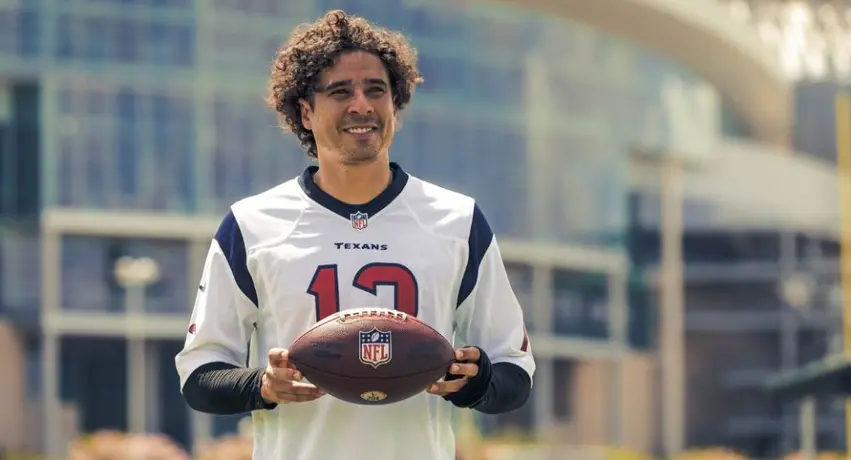 América: Ochoa sorprendió en redes con sus habilidades como pateador de la NFL