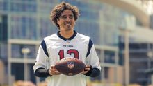 América: Ochoa sorprendió en redes con sus habilidades como pateador de la NFL