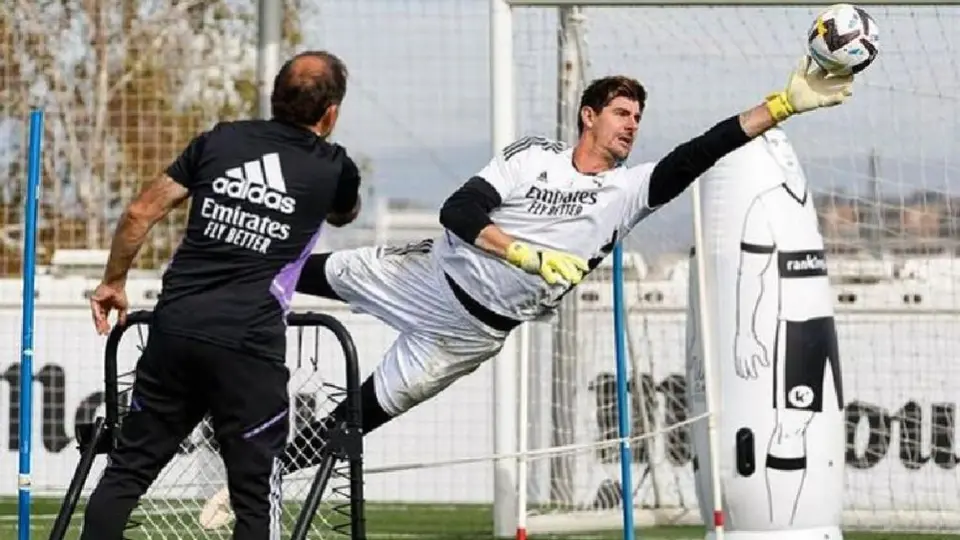 Ancelotti ratificó que Courtois no jugará contra Barcelona: ‘No se encuentra cómodo’