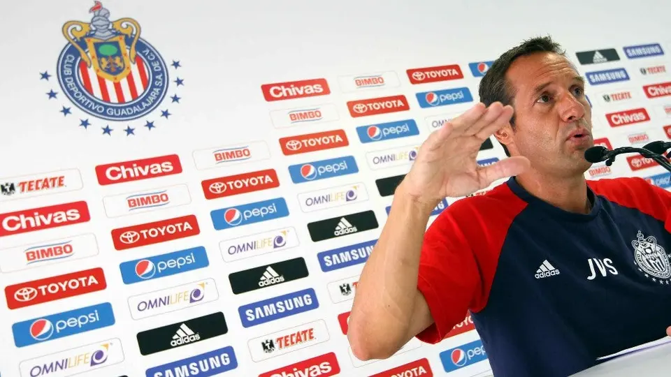 Chivas: Recibió mensaje de apoyo de John Van't Schip previo al Clásico Nacional
