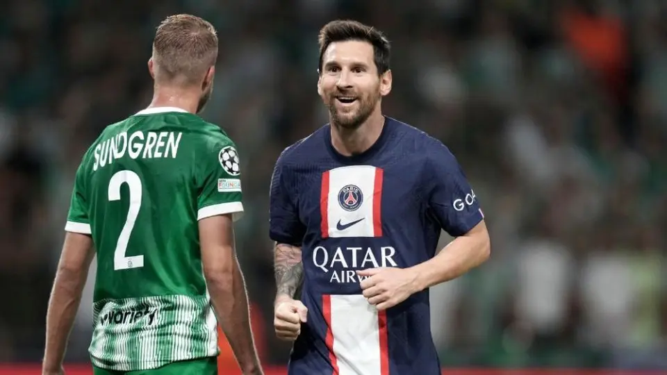 Lionel Messi: Niños se amontonan en busca de un abrazo del astro argentino