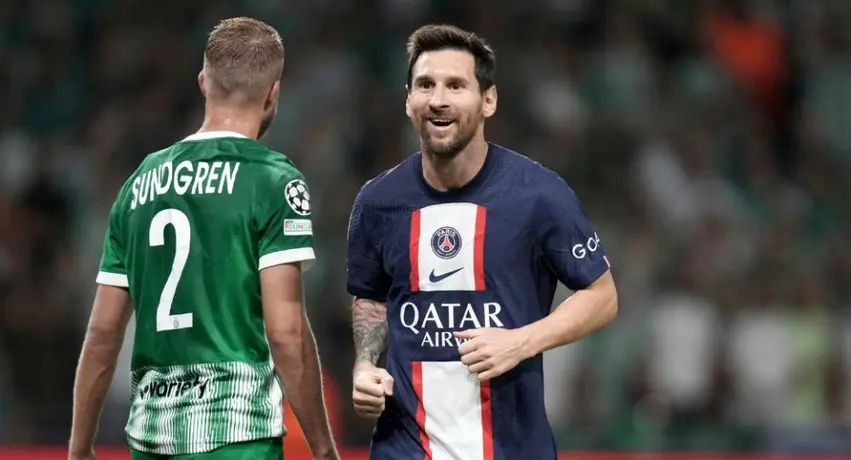 Lionel Messi: Niños se amontonan en busca de un abrazo del astro argentino