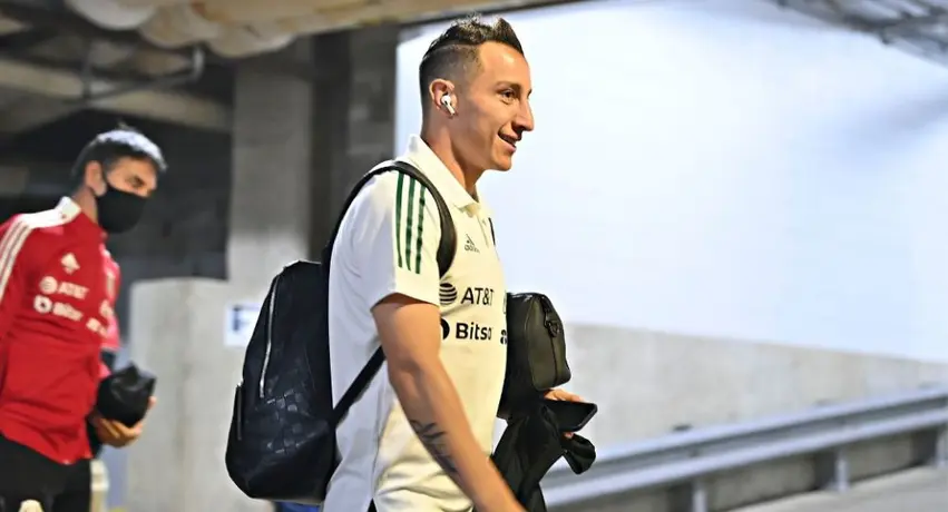 Andrés Guardado: Se reunió con integrantes de El Recodo en España