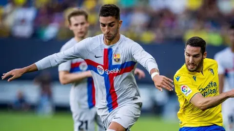Cádiz vs Barcelona: Se suspendió momentáneamente por problemas cardíacos de un fanático