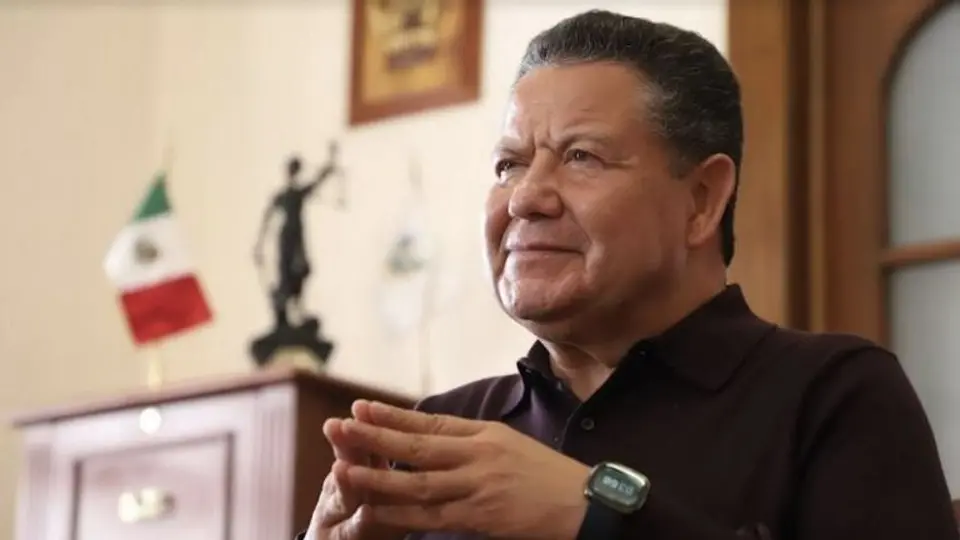 Gobernador de Hidalgo lanza apuesta a Samuel García previo a la Semifinal de Vuelta