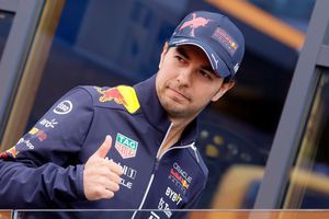 Checo responsabilizó a Russell por colisión en GP de Austria: "Le di bastante espacio"